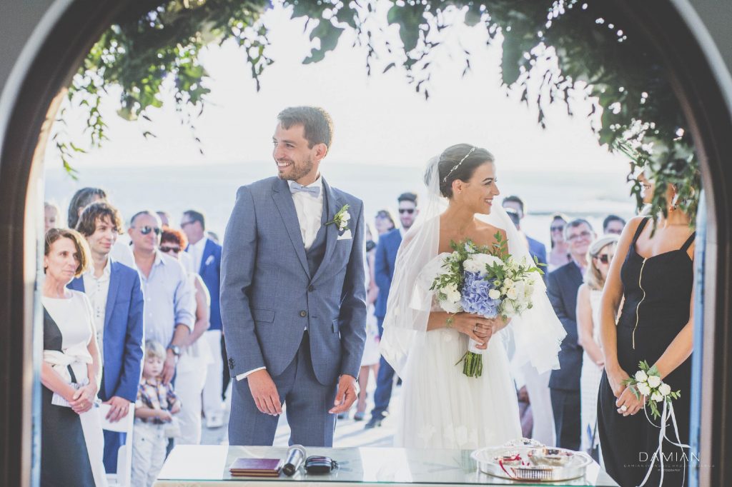 A perfect summer wedding ceremony